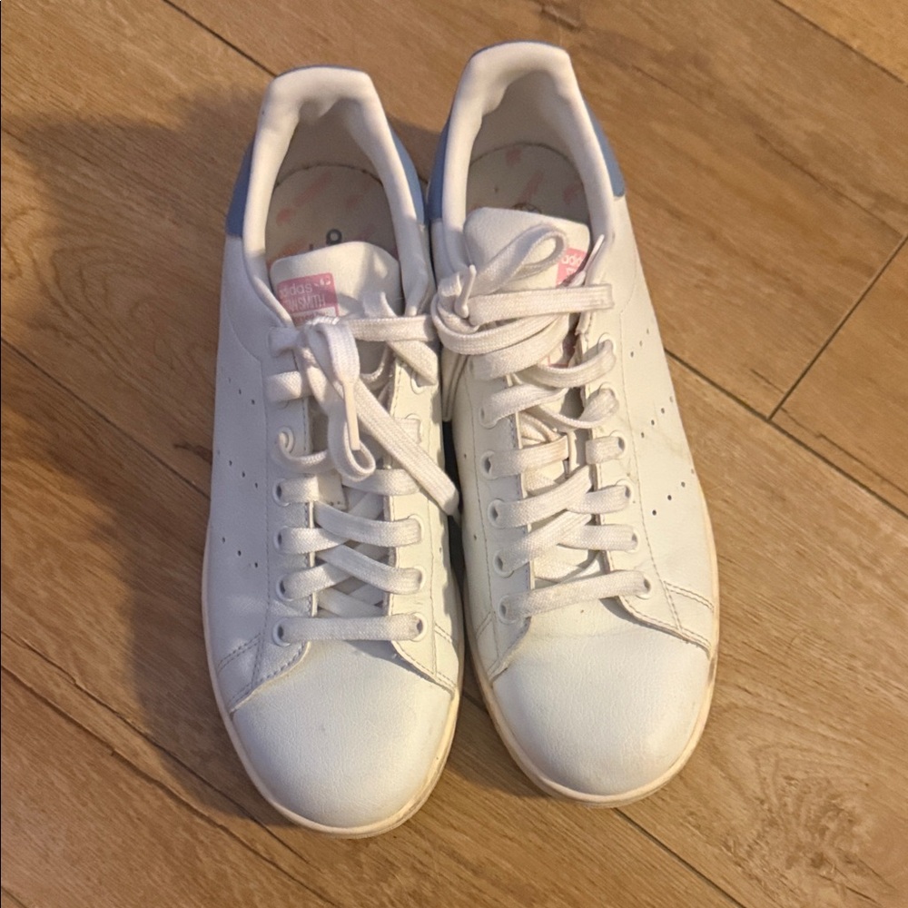 Adidas Stan Smith Women's White and pink Sneakers